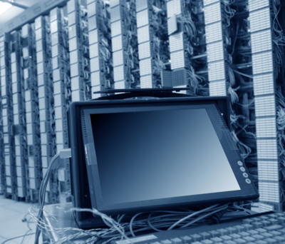 深圳网站优化教你怎样选择域名和空间